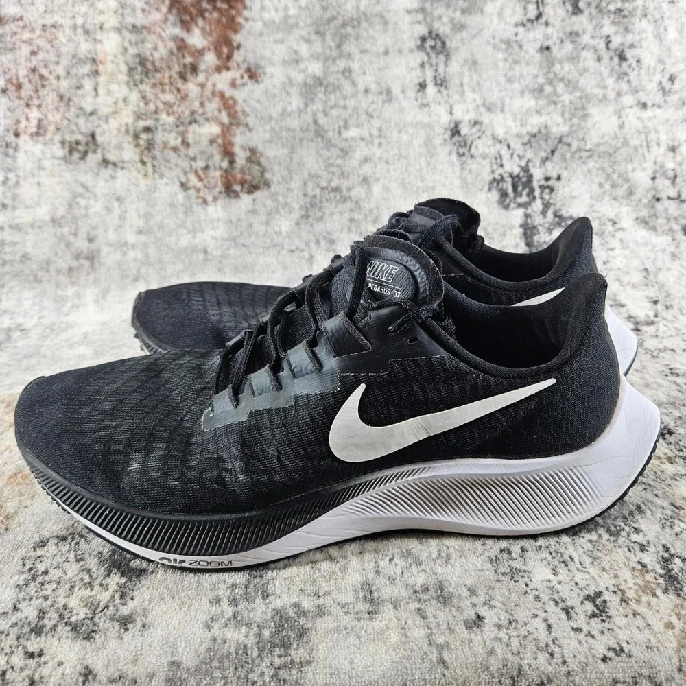 Nike good gently